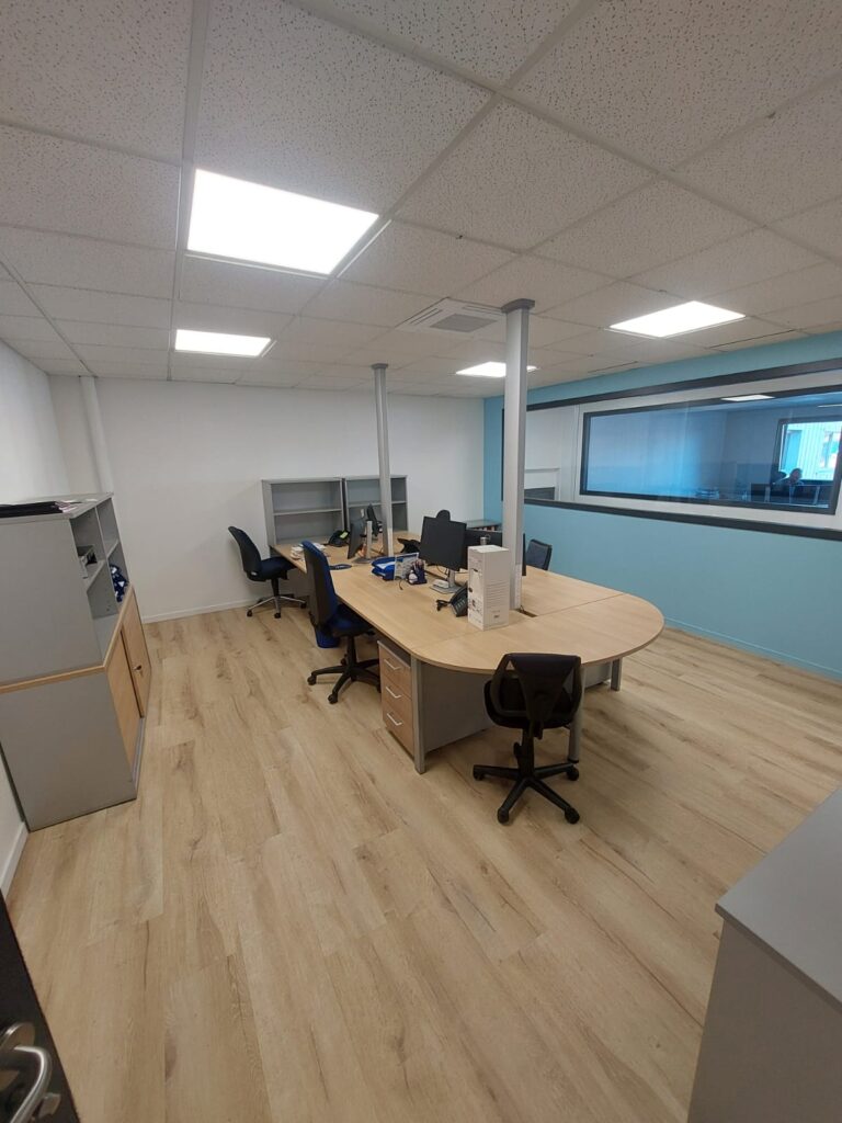 Aménagement espaces de travail réemploi Jura